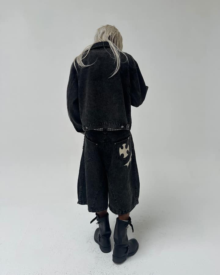 DELUXE JACKET