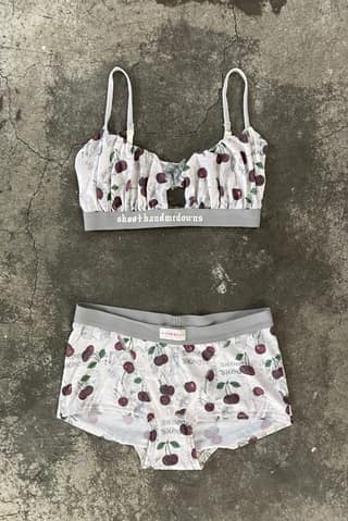 FANTASY PANTY SET CHERRY