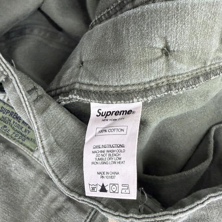 SUPREME Cargo Shorts