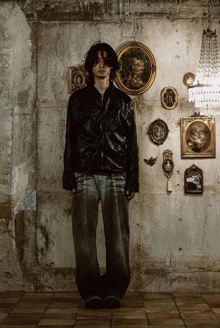 FAUX-LEATHER WRINKLED JACKET (BLACK)