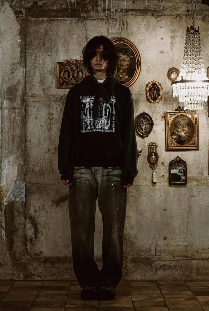 COTTON FADED WASHED FAKE SCARF HOODIE (BLACK)