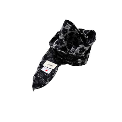 No.203 Black Delicato