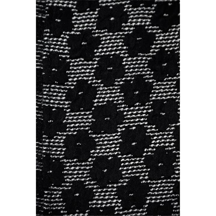 No.203 Black Delicato
