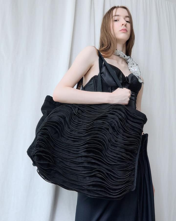 No.1101 Black Ensemble