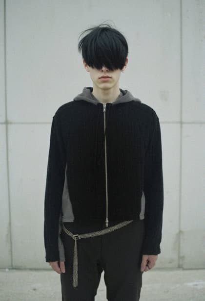 Whale hood zip-up