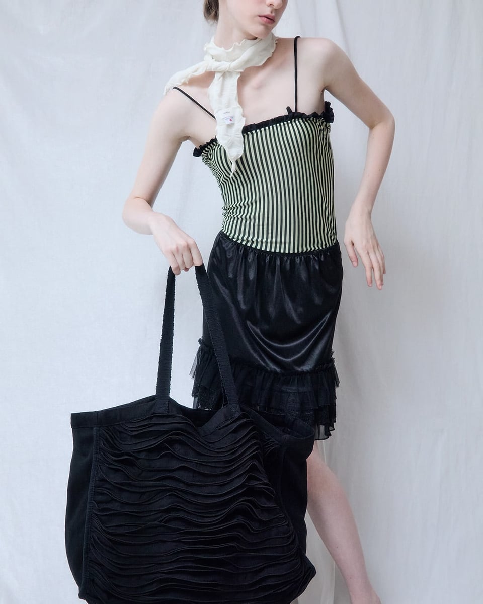 No.1101 Black Ensemble