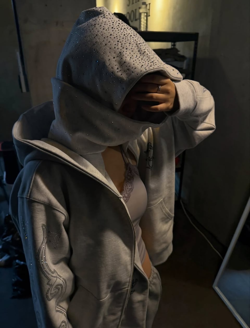Crystal hooded scarf (White Melange)