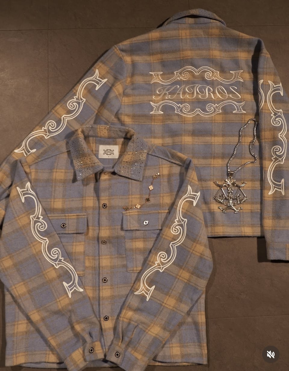 Crystal neck shirt (Brown)