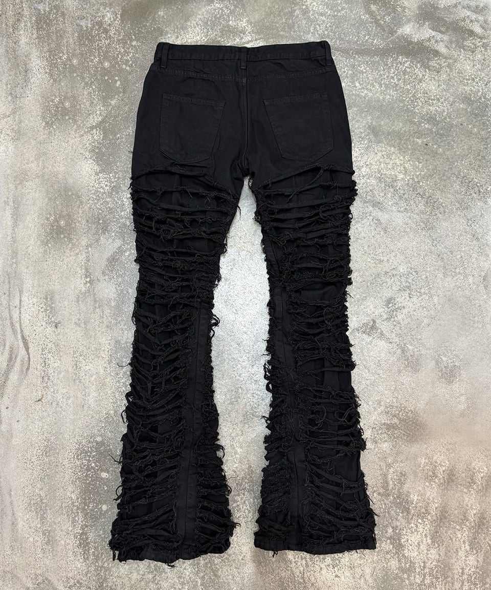 DESTROYED BOOTCUT JEANS