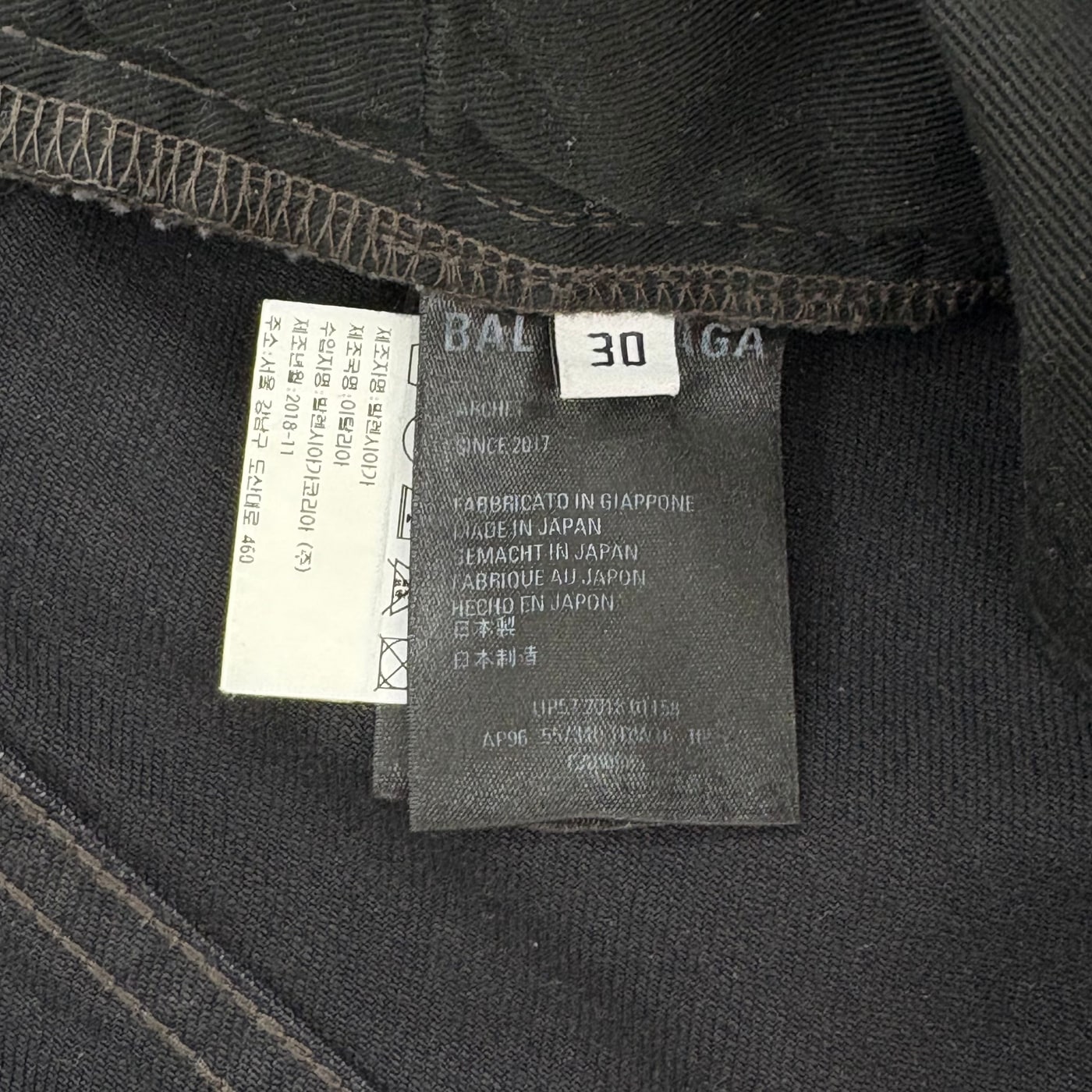 BALENCIAGA Black Jeans 상세 이미지 5