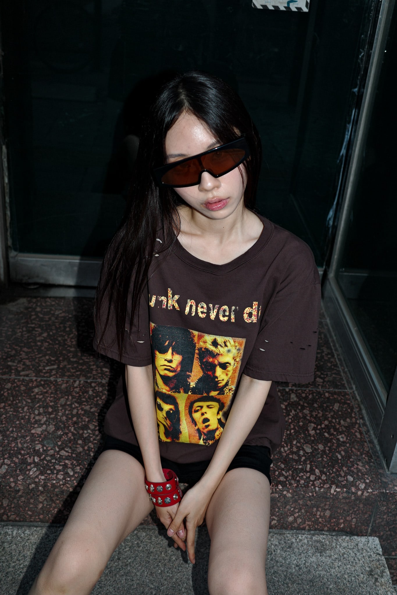 World Tour Tee (Brown) 상세 이미지 4