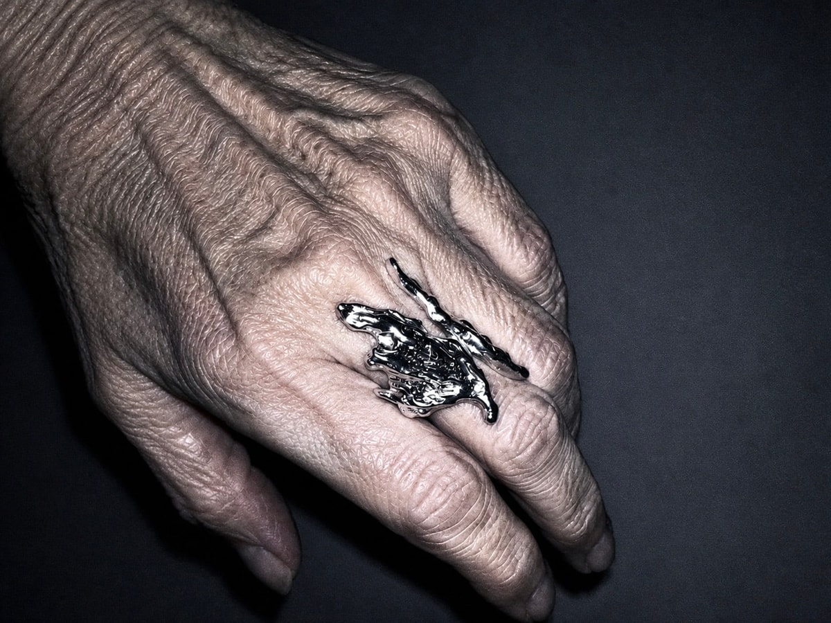 HALO-SHARD RING