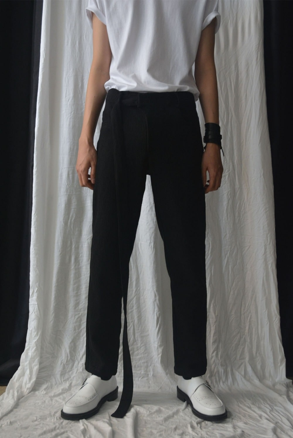 Tail belt pants