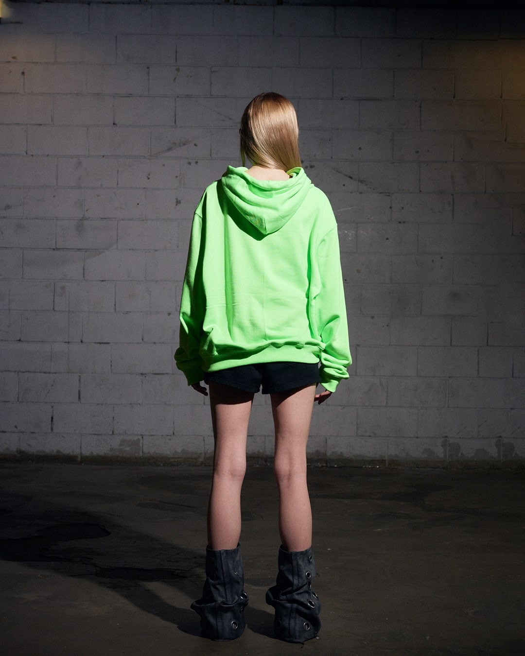 SHOEGAZE HOOD