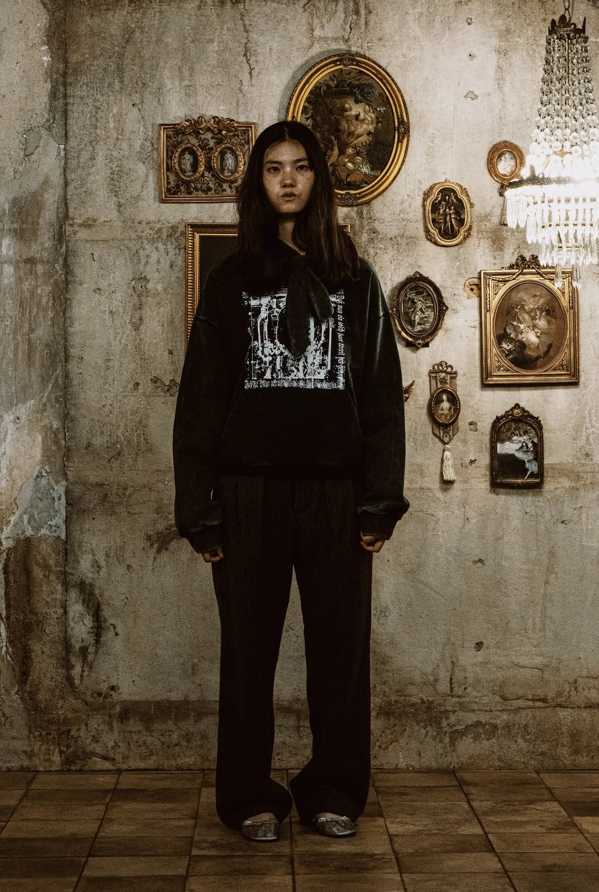 COTTON FADED WASHED FAKE SCARF HOODIE (BLACK)