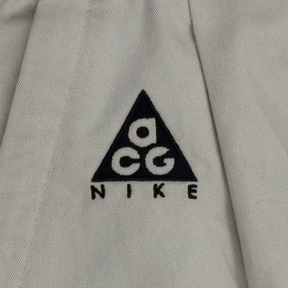 NIKE ACG Cargo Pants Beige