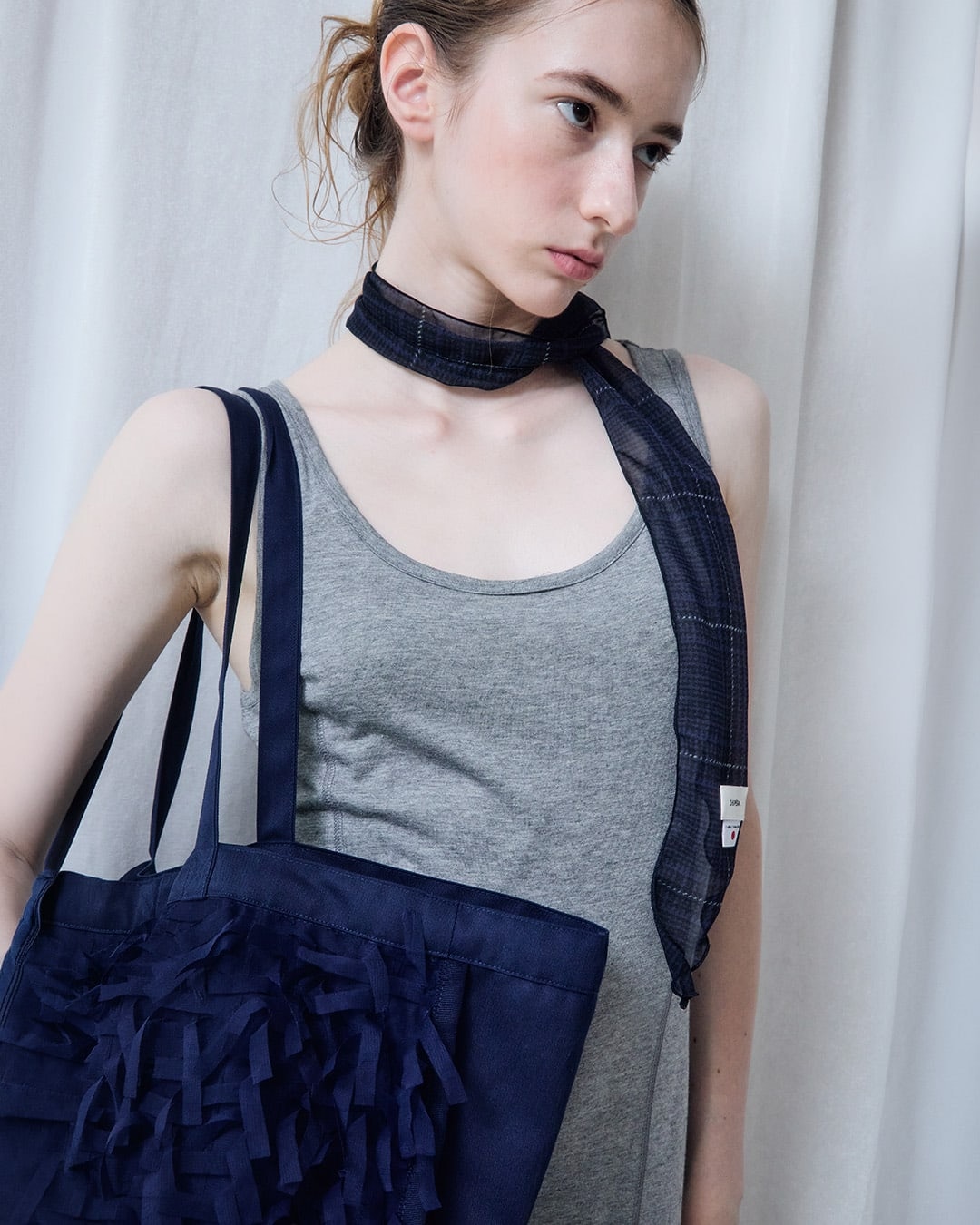 No.213 Navy Marcato